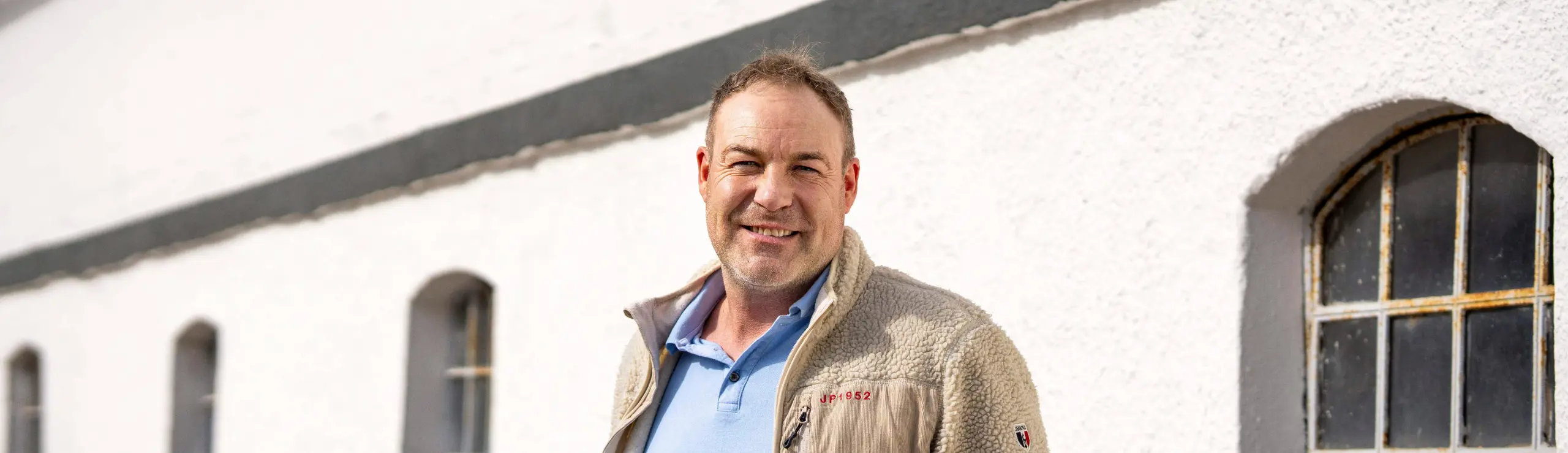 Søren Kørup Christensen Foran Staldmur