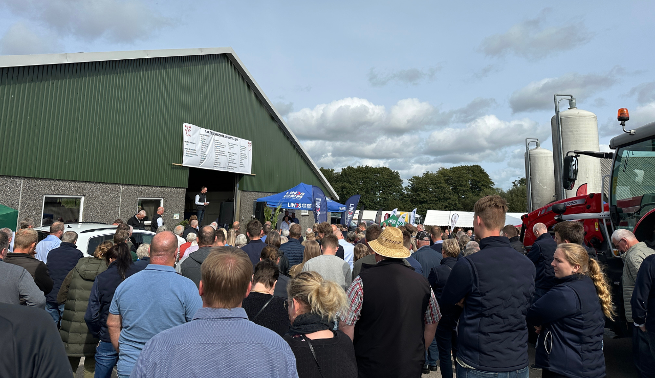 Stemning Fra Bedriftsbesøg Hos Anne Kathrine Og Johan Bebe
