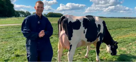 Avlsrådgiver Malthe Med Tyremor, VH Brooklyn Datter Samt Helsøster Til VH Coltrc