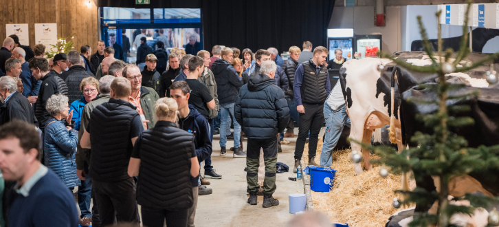 Stemning Fra En Velbesøgt Vikingdanmark Stand På Agromek 2024 (1)