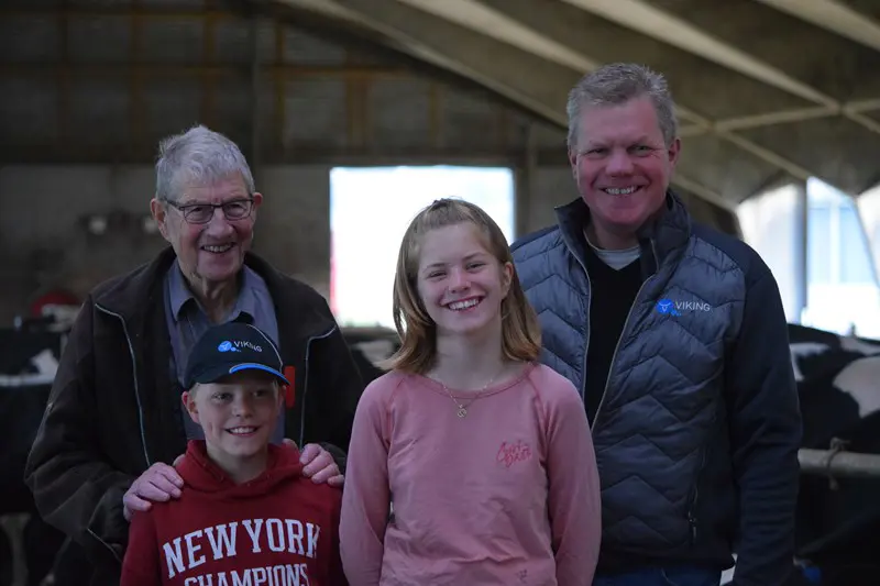 Familie Fvmh Niels Christian Far – Mads, Søn – Ida Datter Og Lars Prio 1